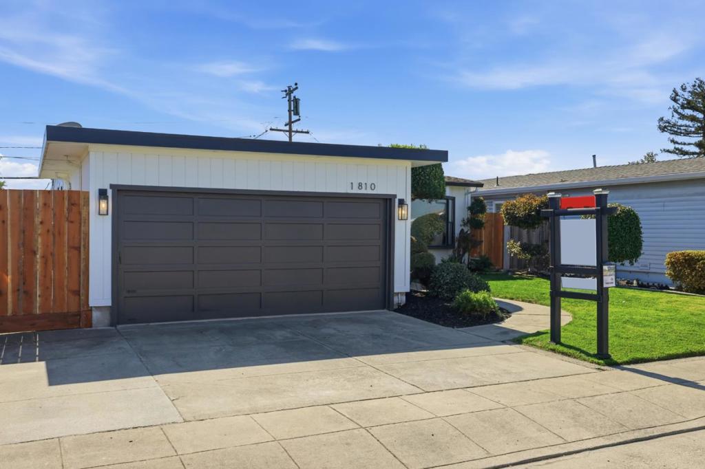 1810 Kehoe Avenue Property Photo 3