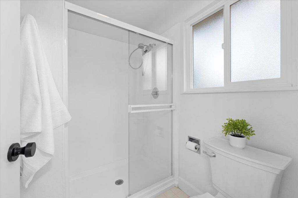 1314 Vancouver Way Property Photo 24