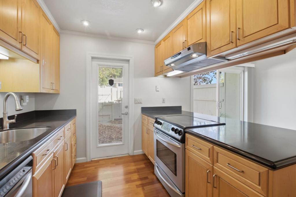 1229 Picasso Drive Property Photo 13