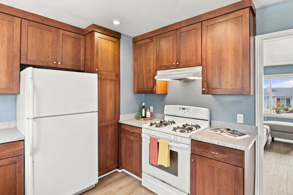 527 Fremont Avenue Property Photo 16