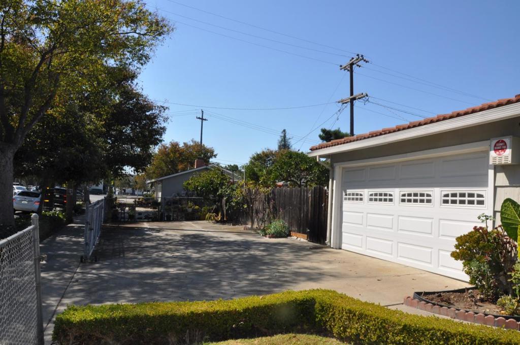 1627 Berrywood Drive Property Photo 14