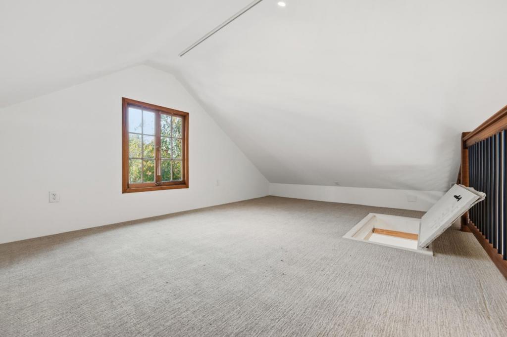 1312 Edgehill Drive Property Photo 46