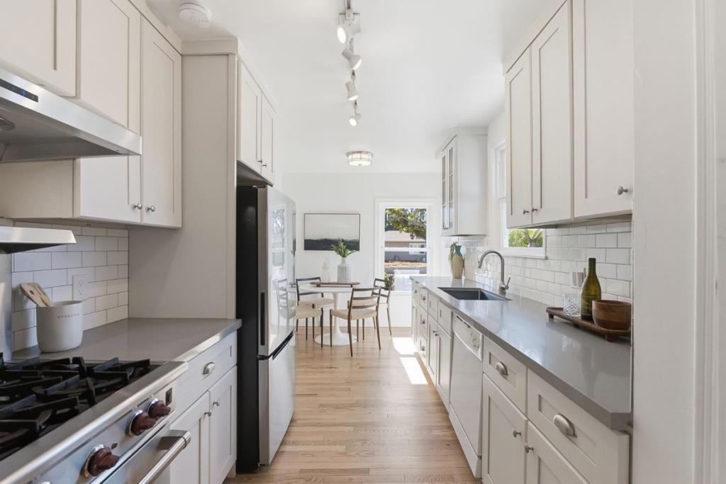 3543 Park Boulevard Property Photo 6
