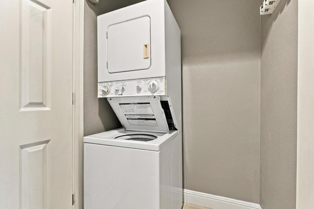 ML82063969 Property Photo 29