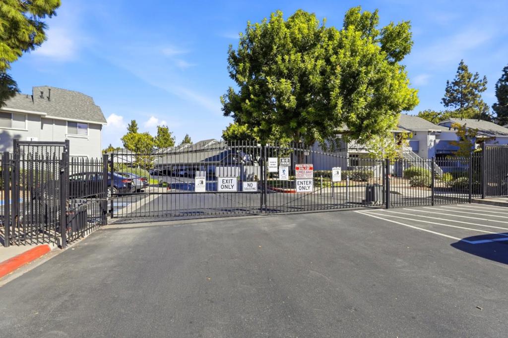 ML82063969 Property Photo 42