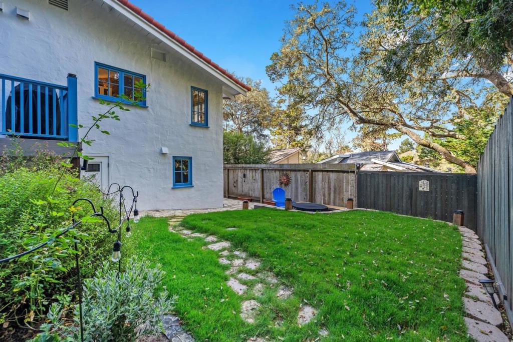 269 Camino Del Monte Property Photo 15