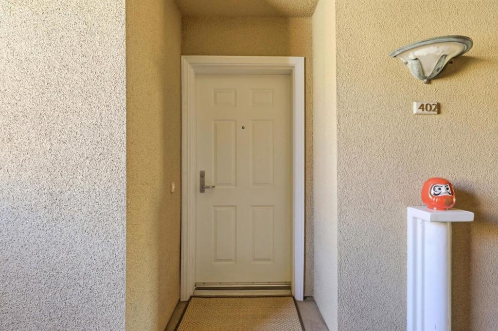 144 S 3rd Street 402 Property Photo 6