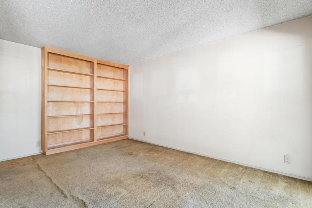 966 Kiely Boulevard H Property Photo 7