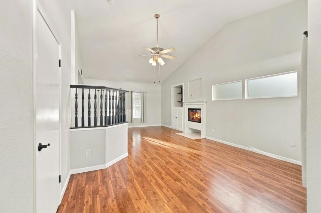 5413 Sugar Creek Lane Property Photo 4