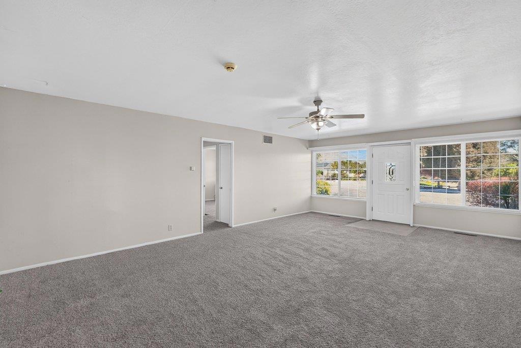 24 Verde Way Property Photo 5