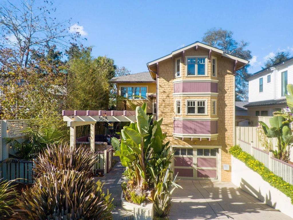 508 Escalona Drive Property Photo 3