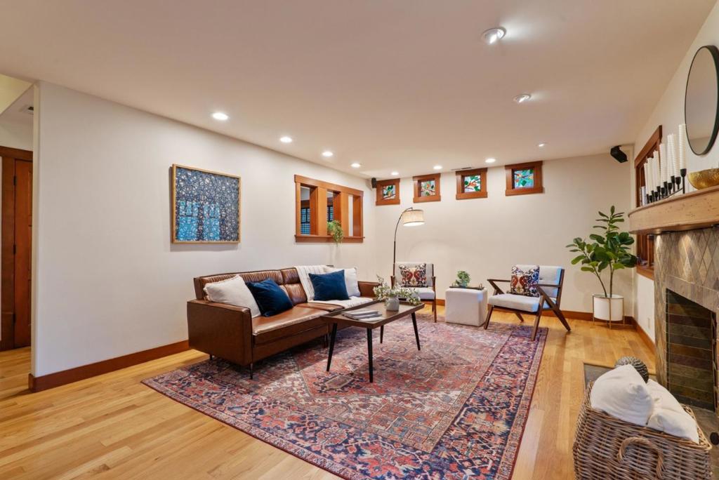 508 Escalona Drive Property Photo 11