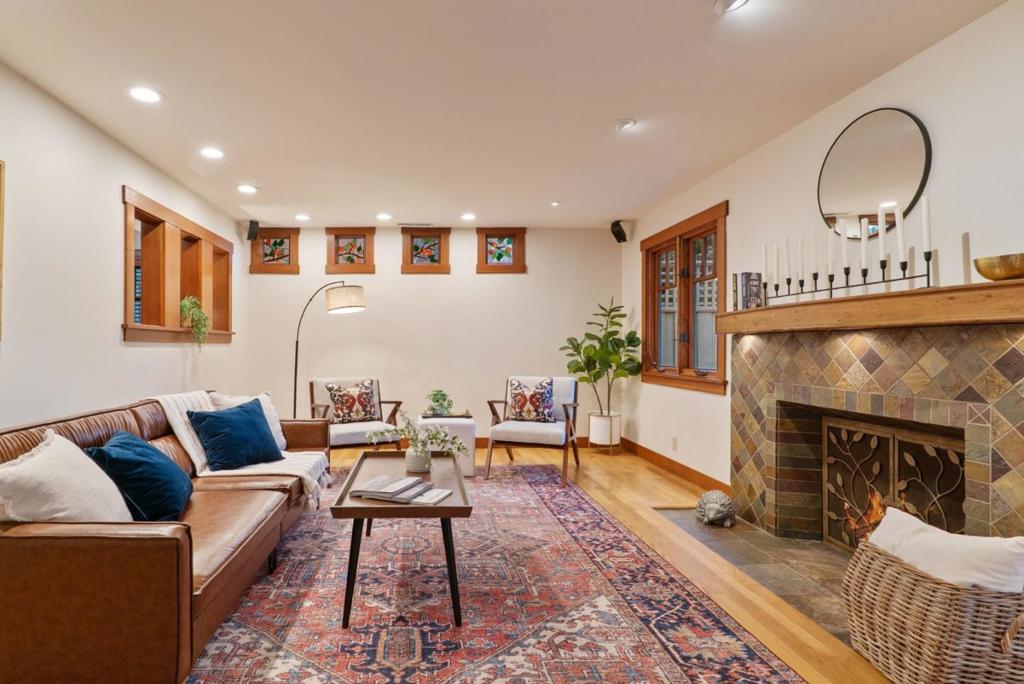 508 Escalona Drive Property Photo 12