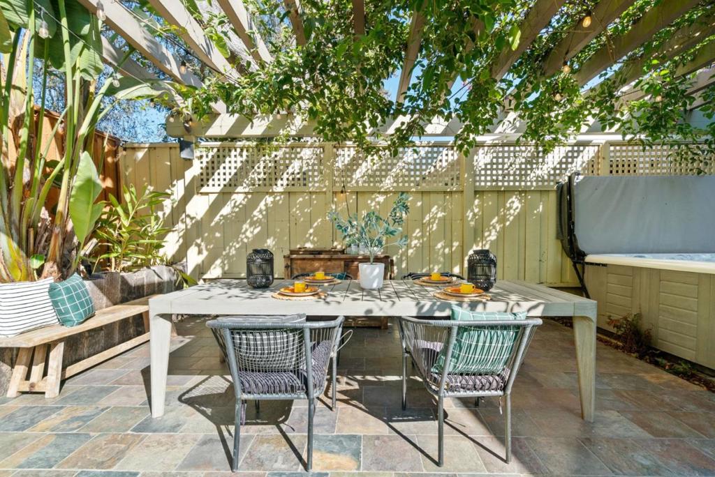 508 Escalona Drive Property Photo 78