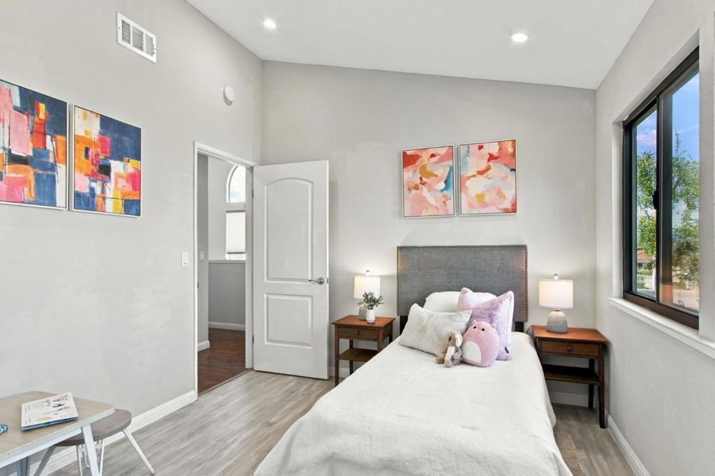 1596 Camden Village Circle Property Photo 18