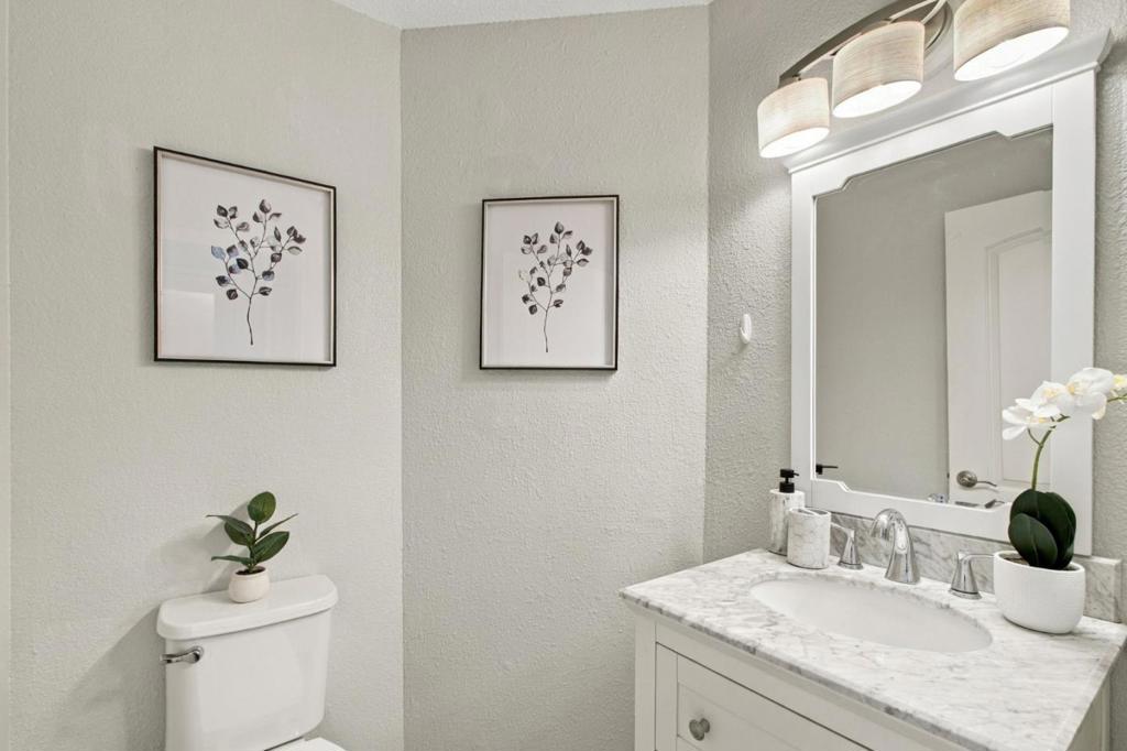 1596 Camden Village Circle Property Photo 25