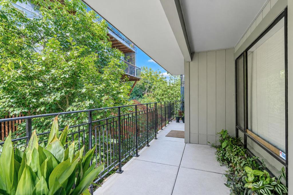 1451 Montgomery Street 6 Property Photo 19