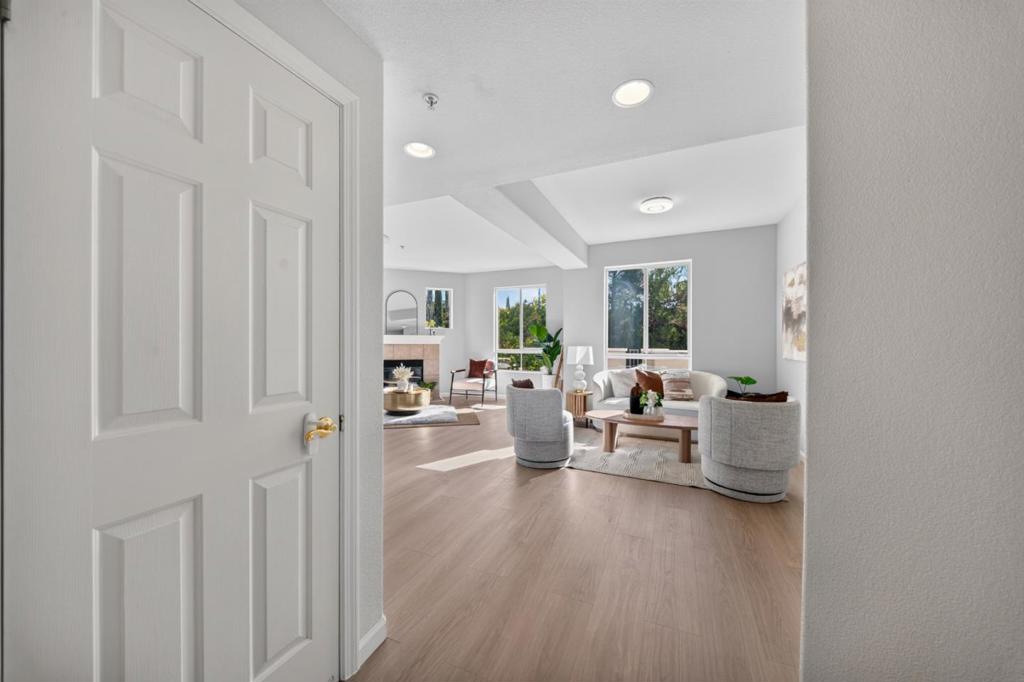 462 Marble Arch Avenue Property Photo 3