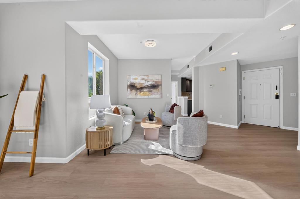 462 Marble Arch Avenue Property Photo 4