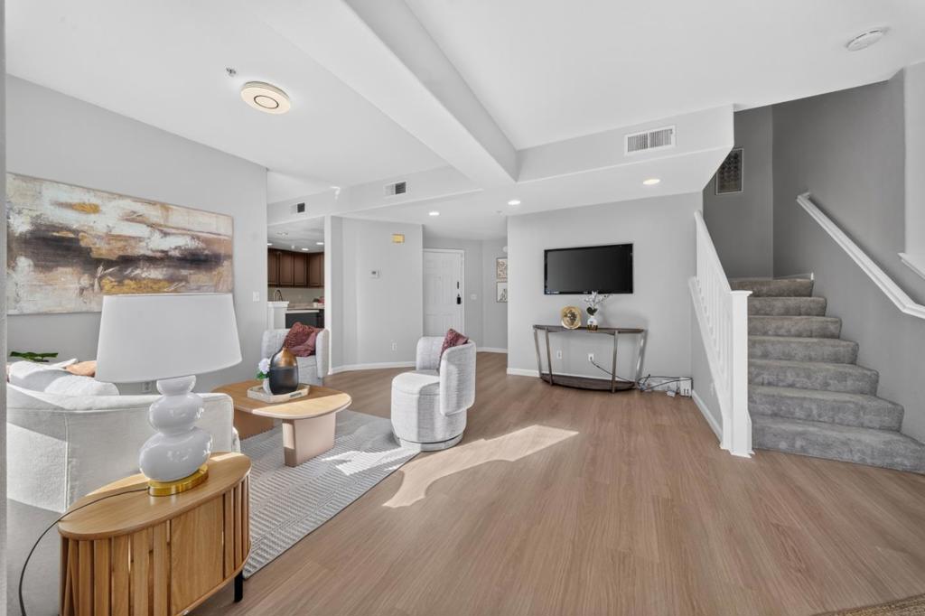 462 Marble Arch Avenue Property Photo 6