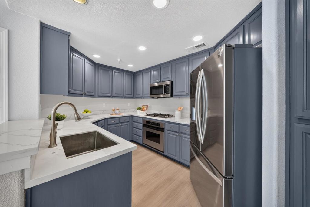 462 Marble Arch Avenue Property Photo 15