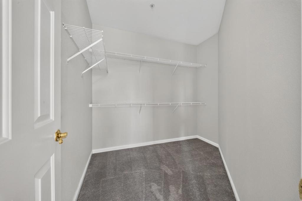 462 Marble Arch Avenue Property Photo 31