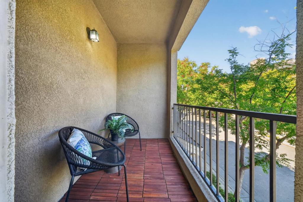 462 Marble Arch Avenue Property Photo 40