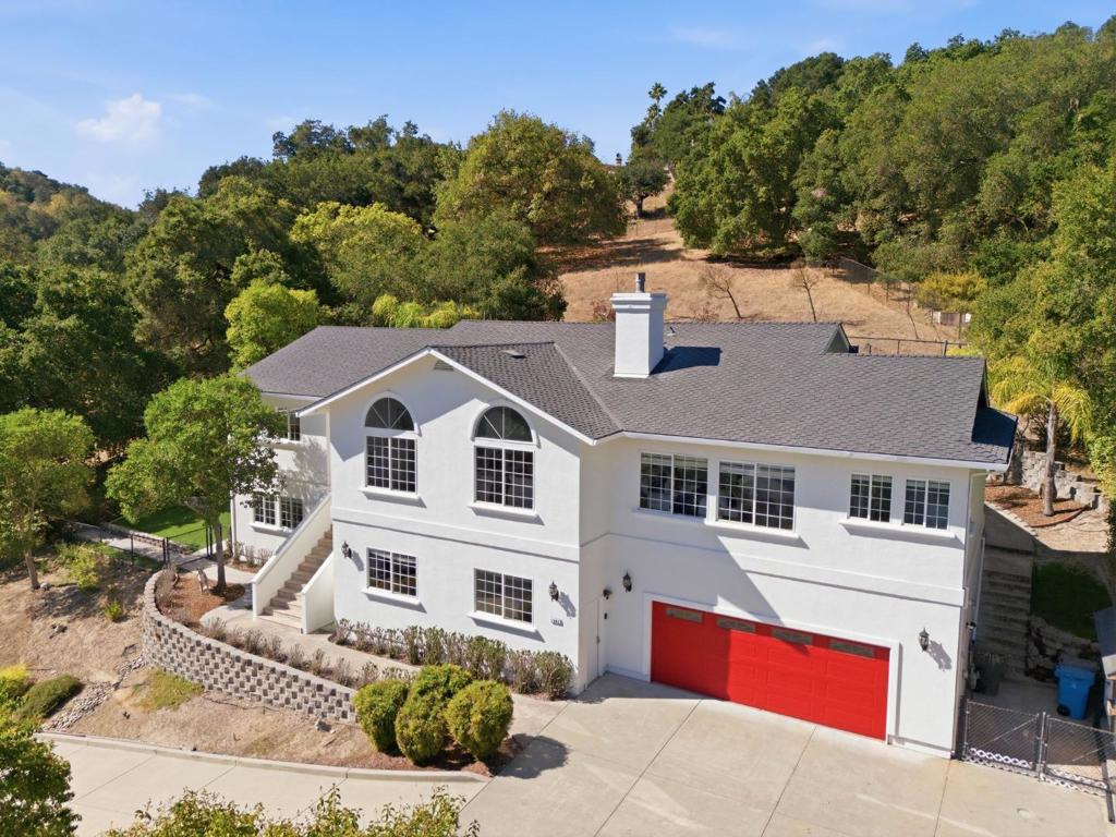 1885 Hollyhock Lane Property Photo 2