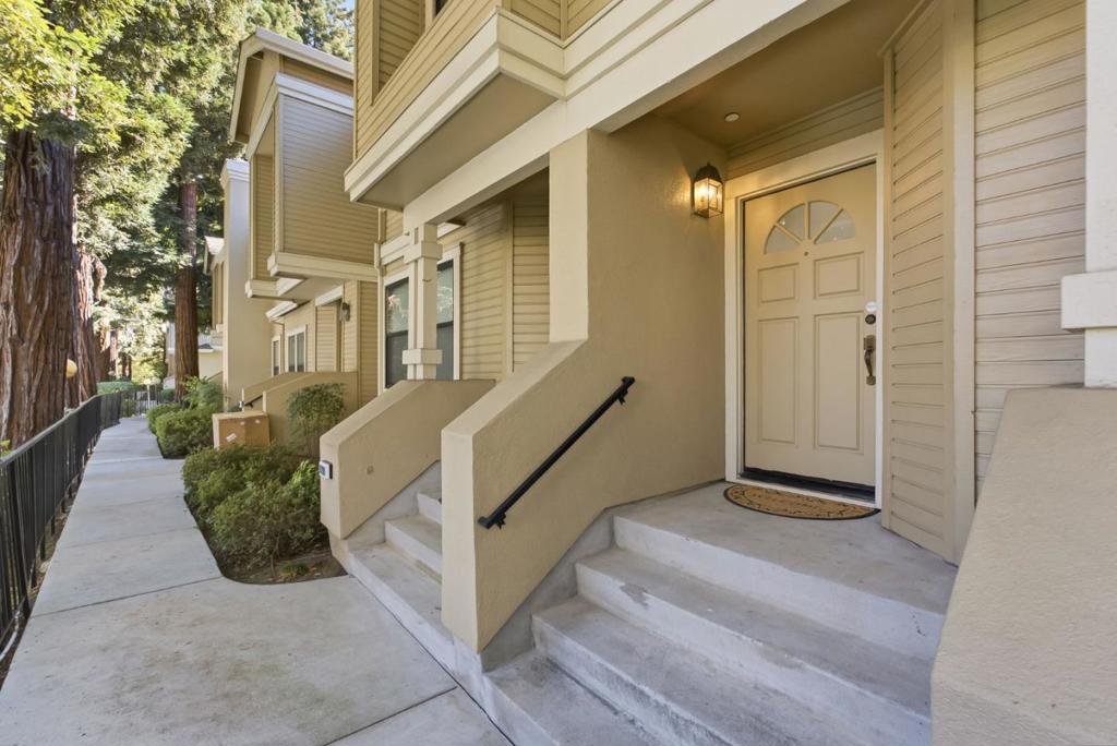 970 La Mesa Terrace E Property Photo 27