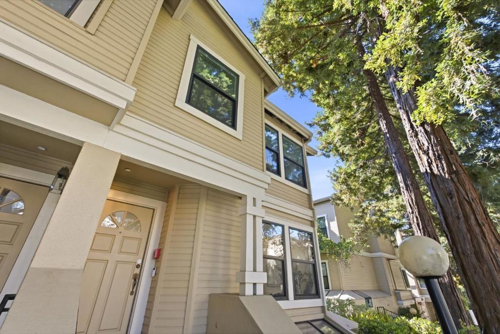 970 La Mesa Terrace E Property Photo 32
