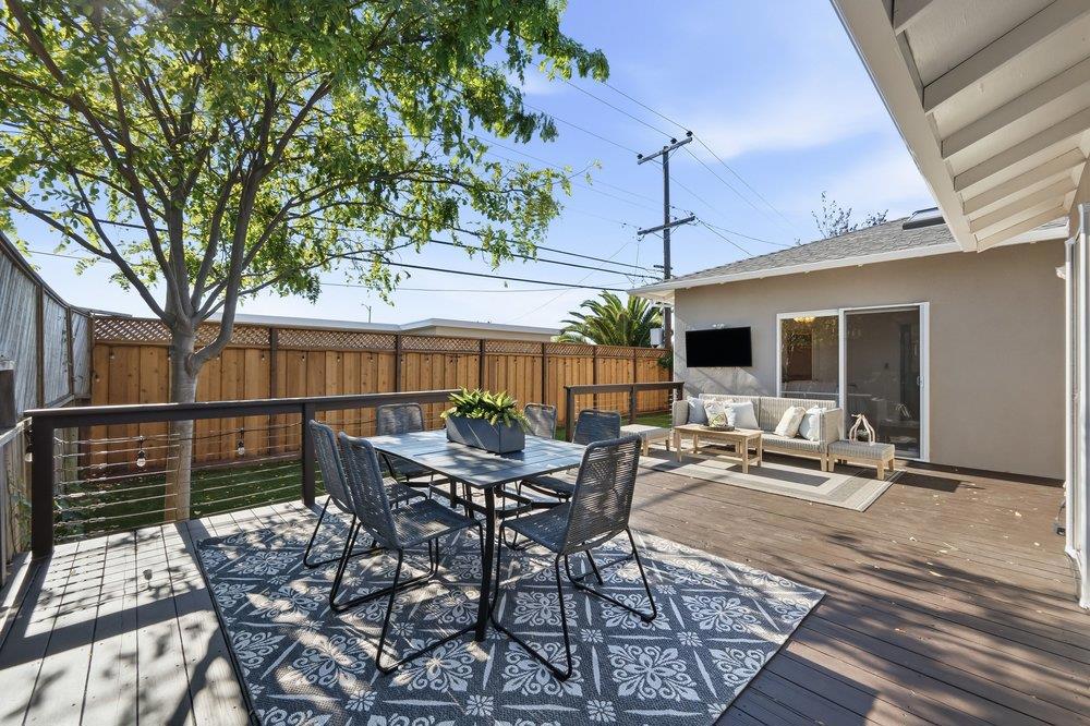 2514 S Norfolk Street Property Photo 29