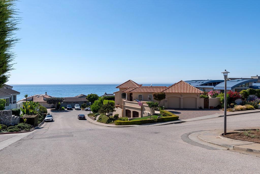 1049 Via Tornasol Property Photo 3