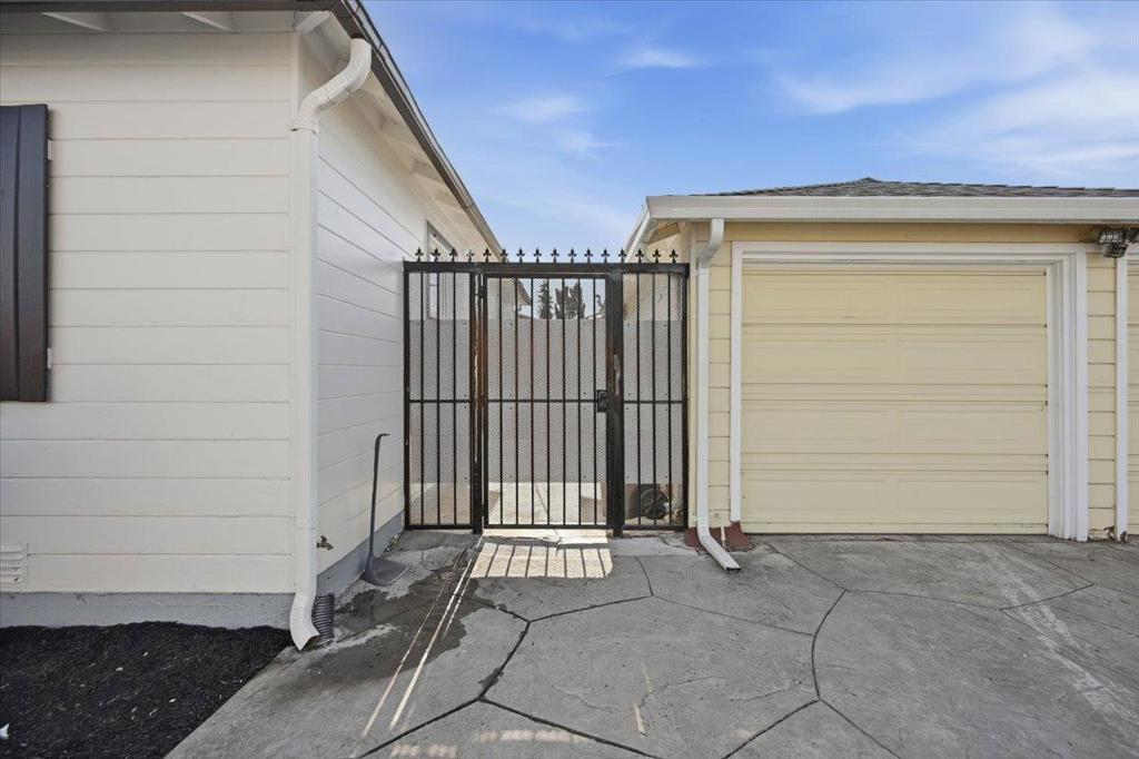 93339337 Cherry Street Property Photo 35