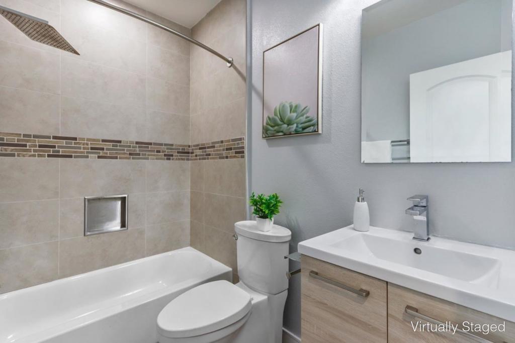 37275 Dondero Way Property Photo 19