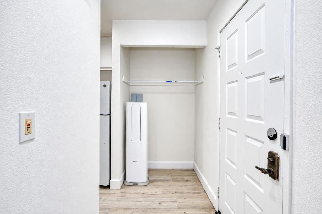 89 Castlebridge Drive Property Photo 6