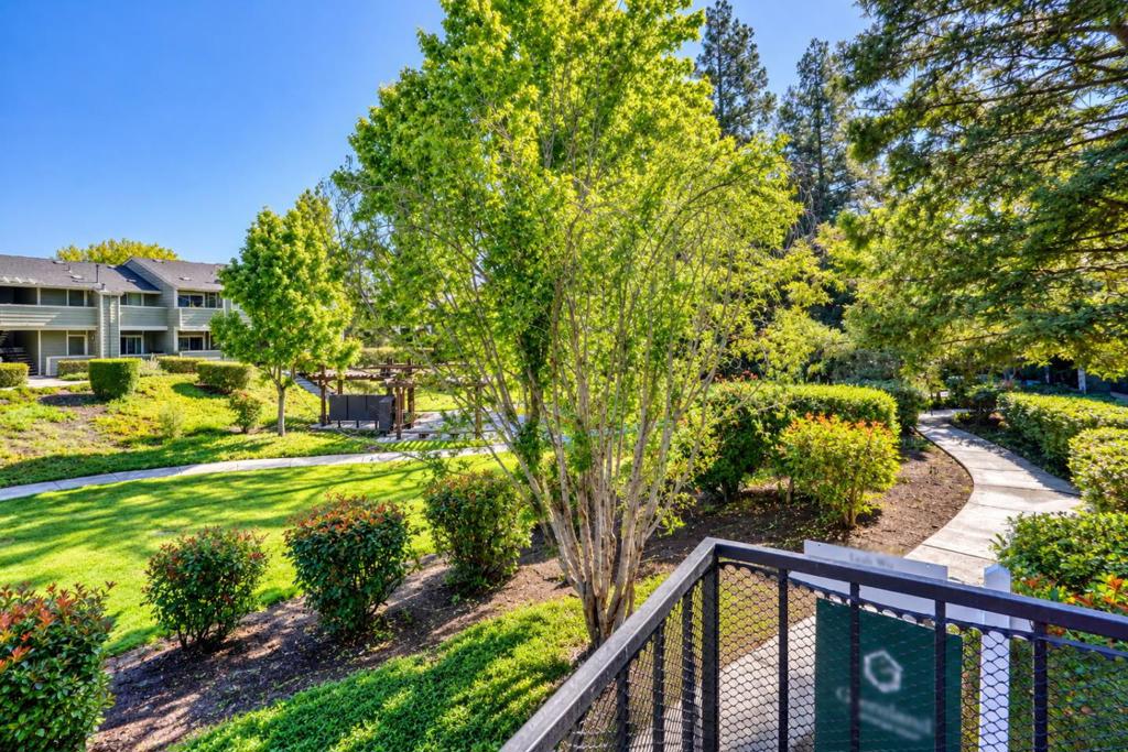 89 Castlebridge Drive Property Photo 23