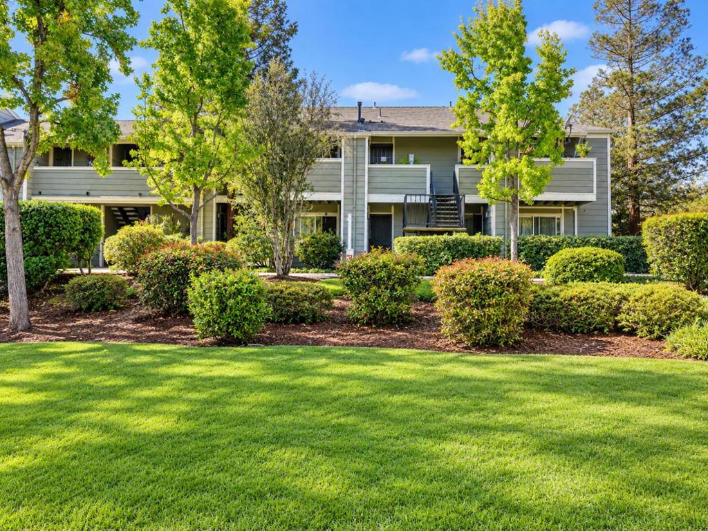 89 Castlebridge Drive Property Photo 25
