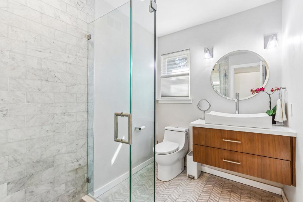 6175 Meridian Avenue Property Photo 18