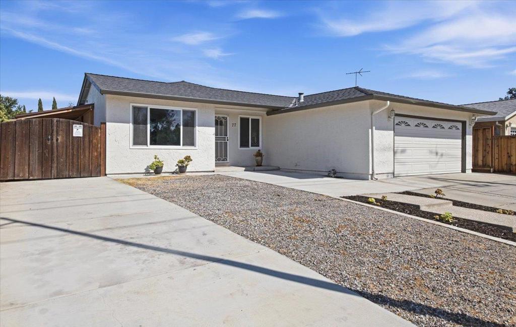 77 Shenado Place Property Photo 3