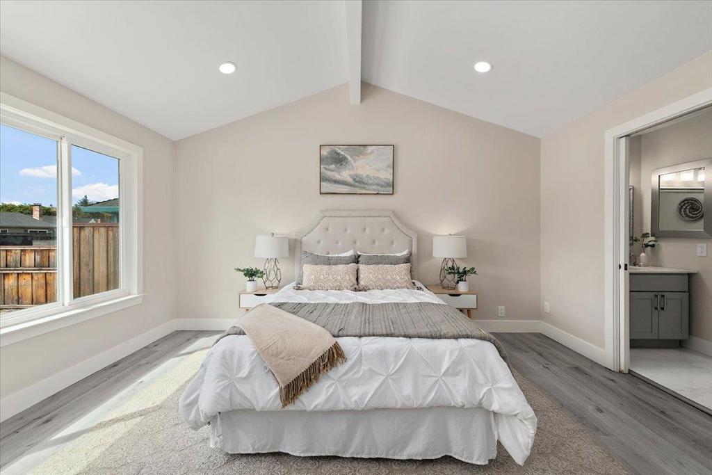 77 Shenado Place Property Photo 12