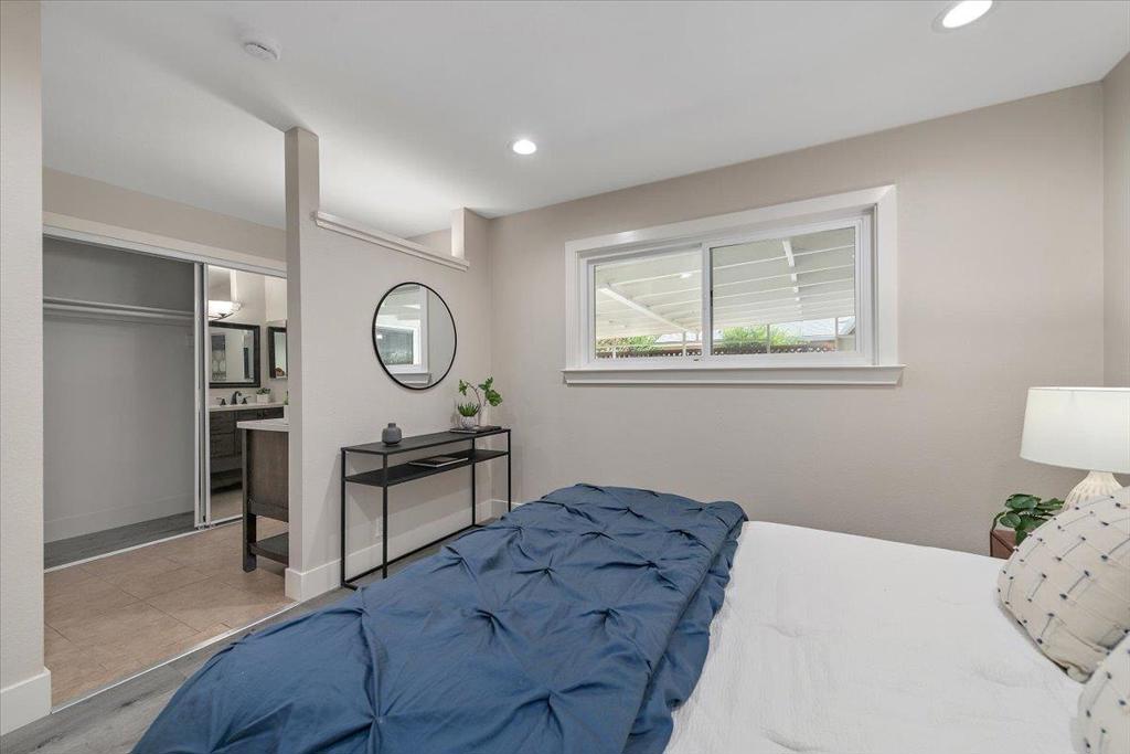 77 Shenado Place Property Photo 17