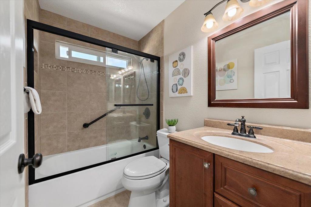 77 Shenado Place Property Photo 21