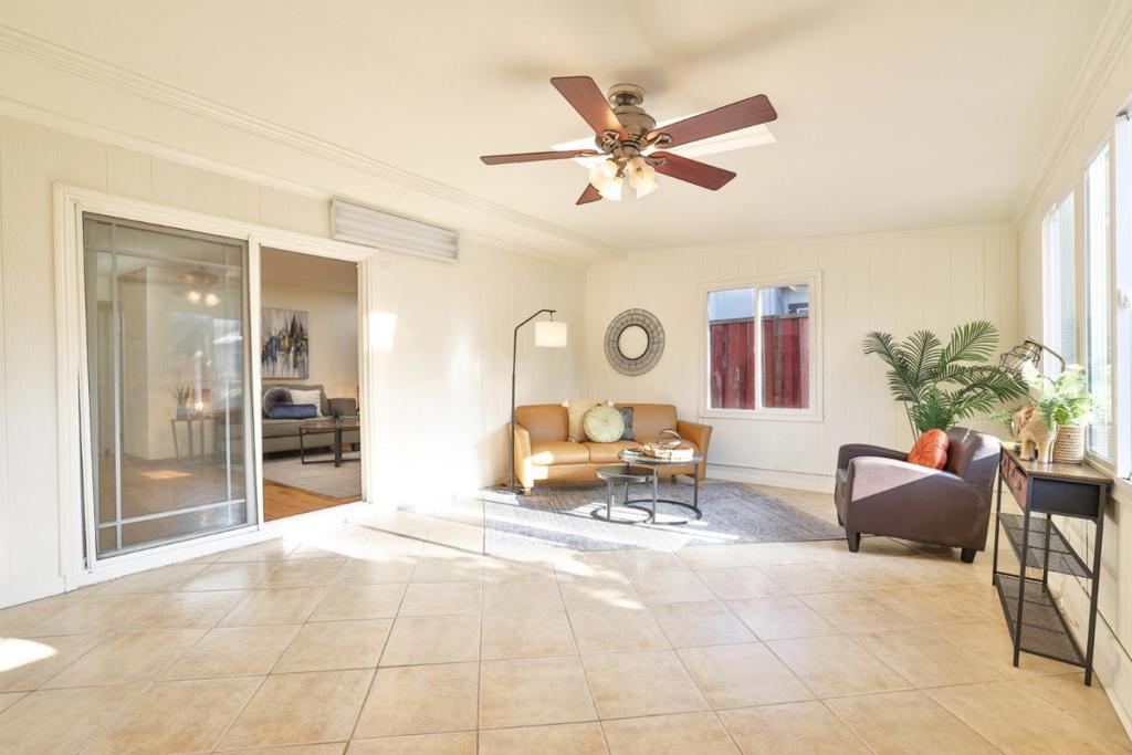 2022 Admiral Place Property Photo 14
