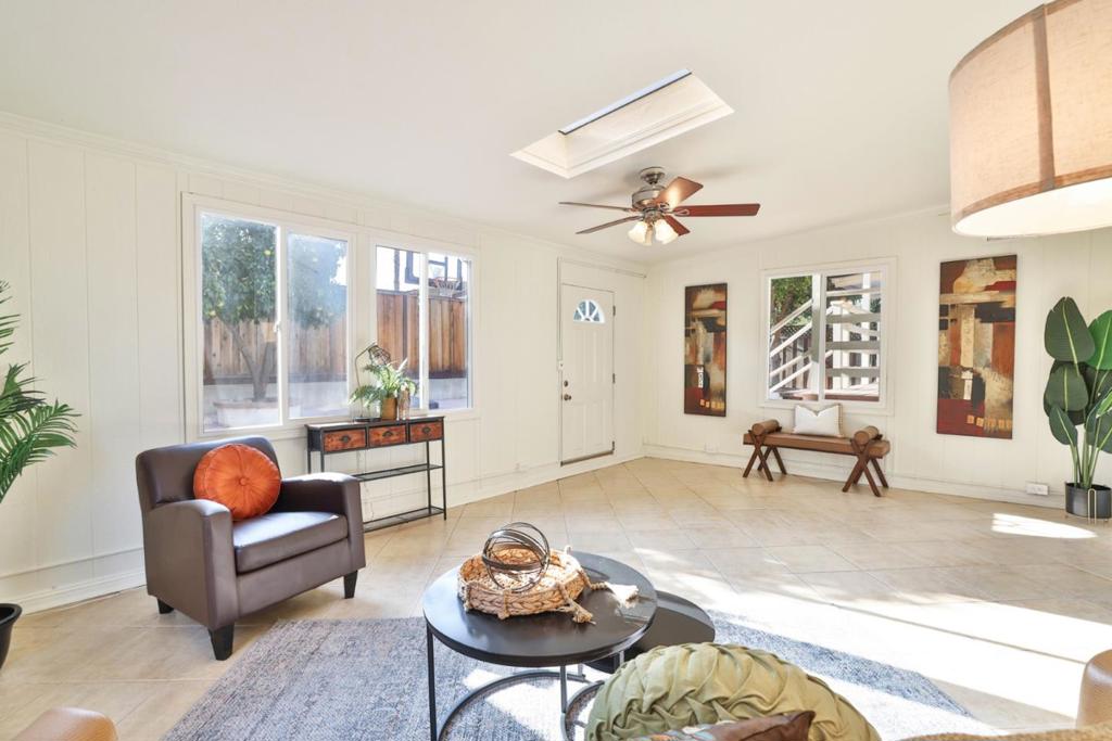 2022 Admiral Place Property Photo 15