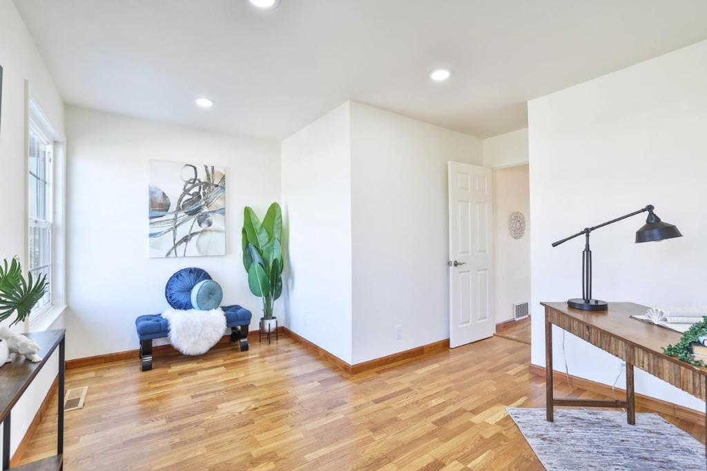 2022 Admiral Place Property Photo 20