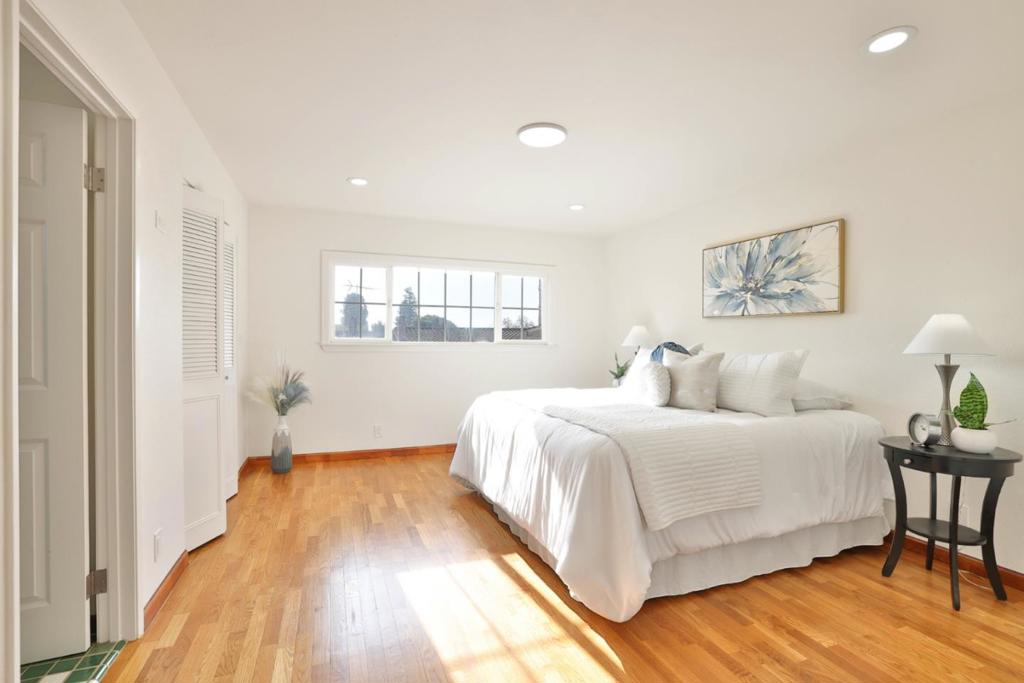 2022 Admiral Place Property Photo 21