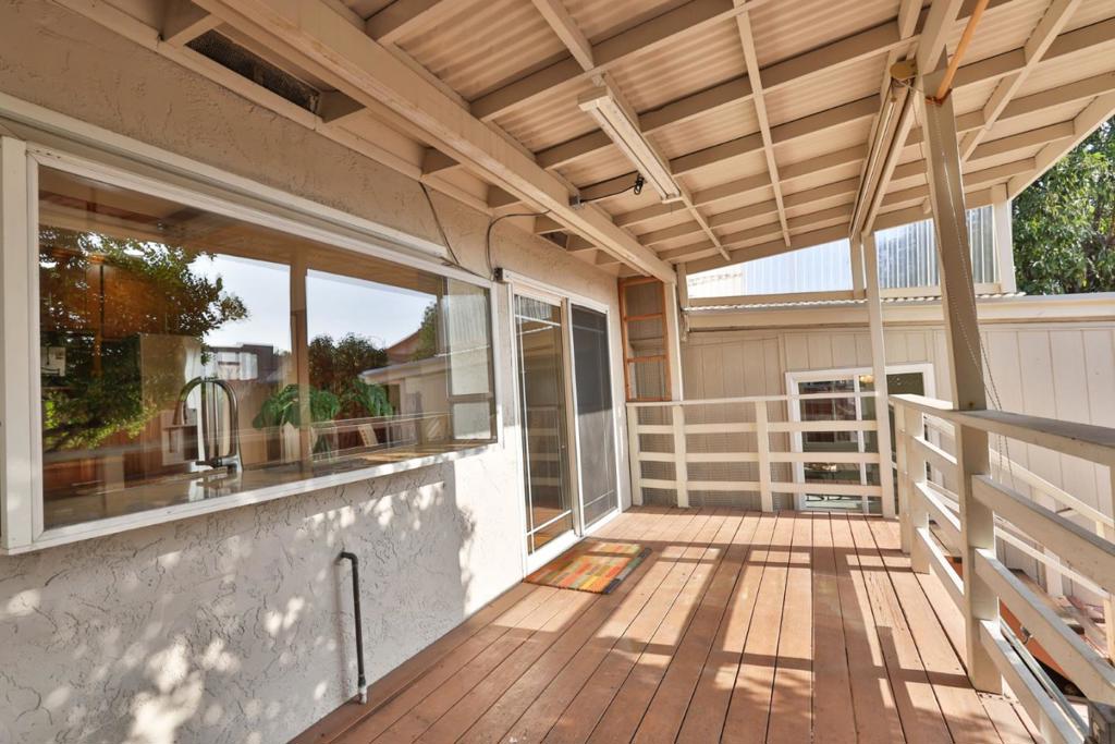 2022 Admiral Place Property Photo 32