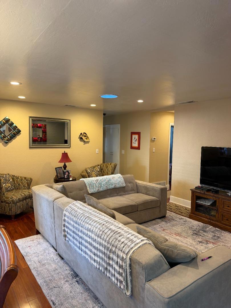 31067 Hershey Way Property Photo 3