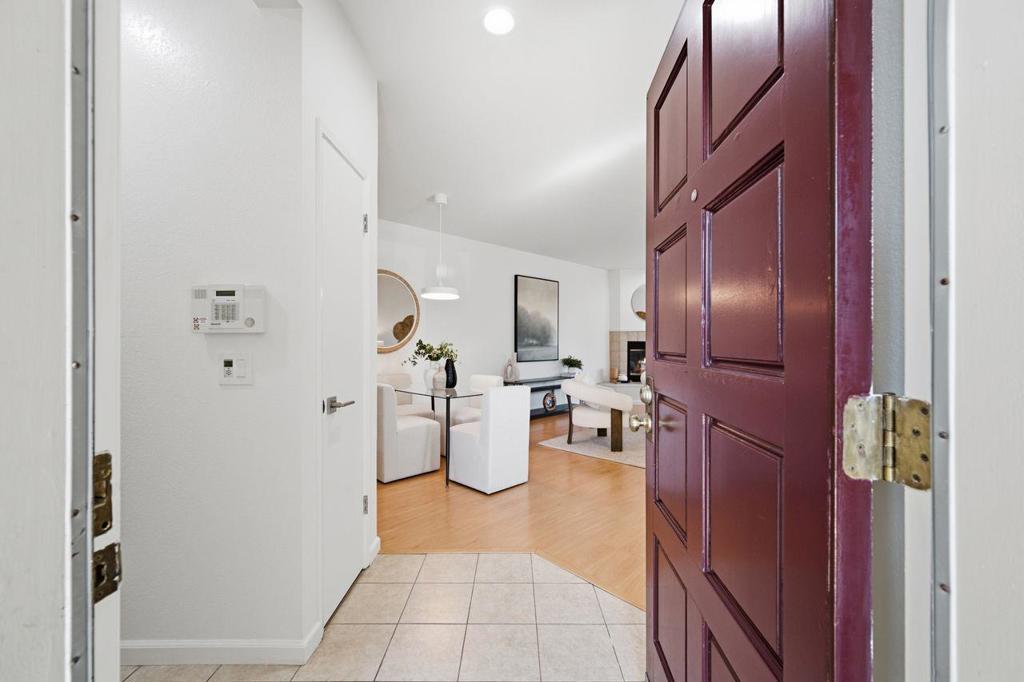 133 Shorebird Circle Property Photo 4