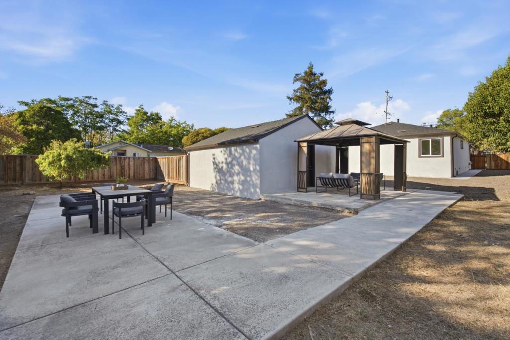 101 Laumer Avenue Property Photo 33